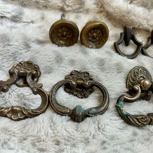 Beautiful Vintage Brass Bronze Drawer Pulls Handles Hardware